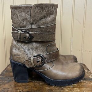 B.O.C Josephine Boots C08522 Brown Leather Buckle Strap Heeled Size 7